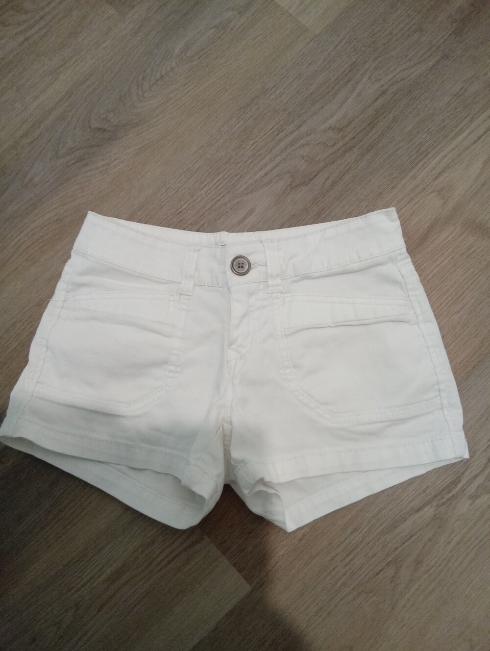Vintage Y2K UNIONBAY Size 0 White High Waist Shorts w/Patch Pockets